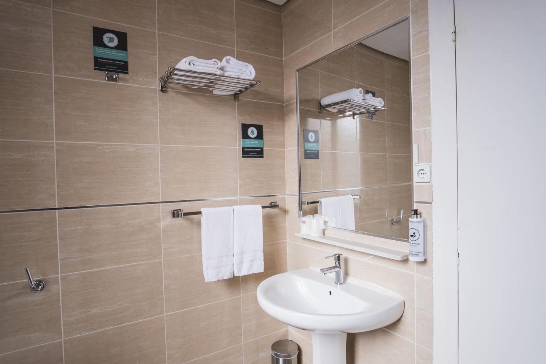 Hotel Alda Centro Понферрада Екстер'єр фото