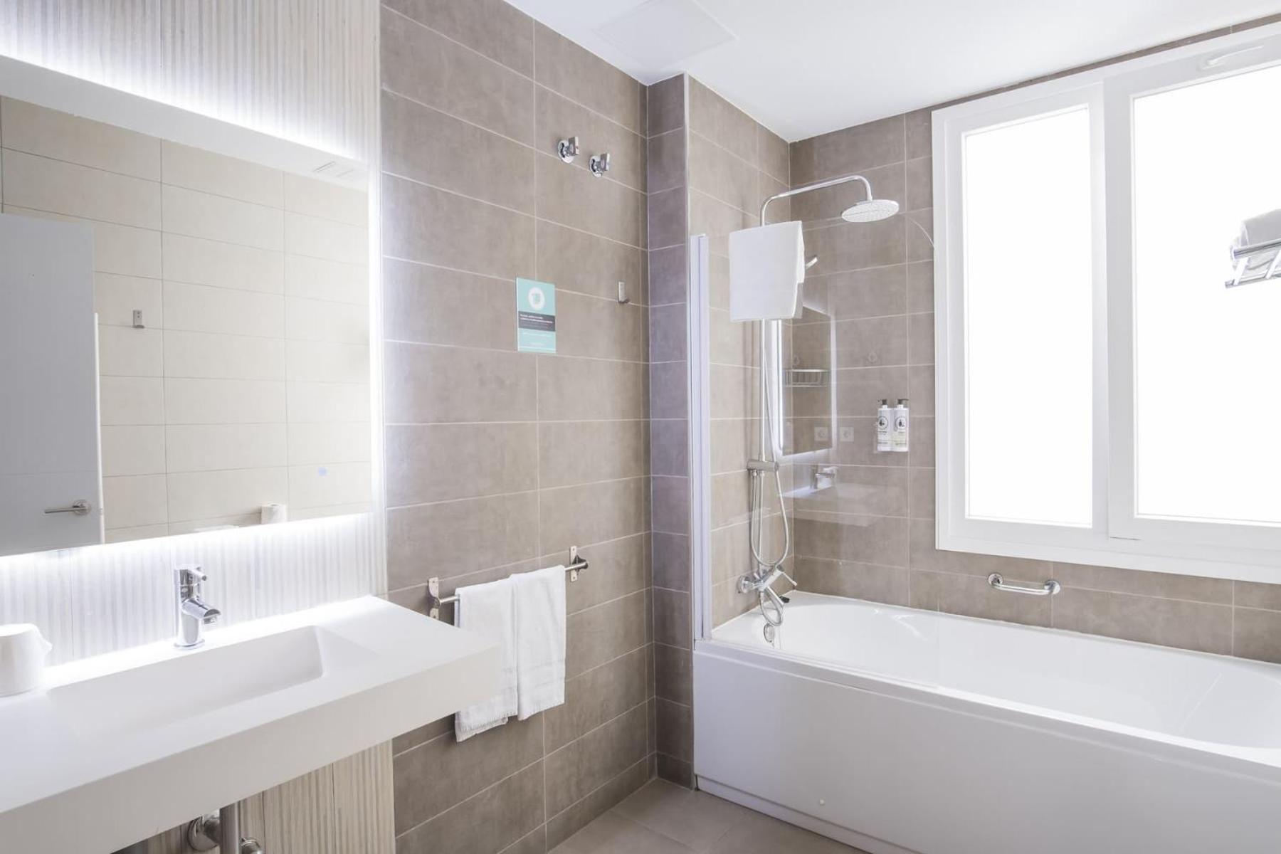 Hotel Alda Centro Понферрада Екстер'єр фото