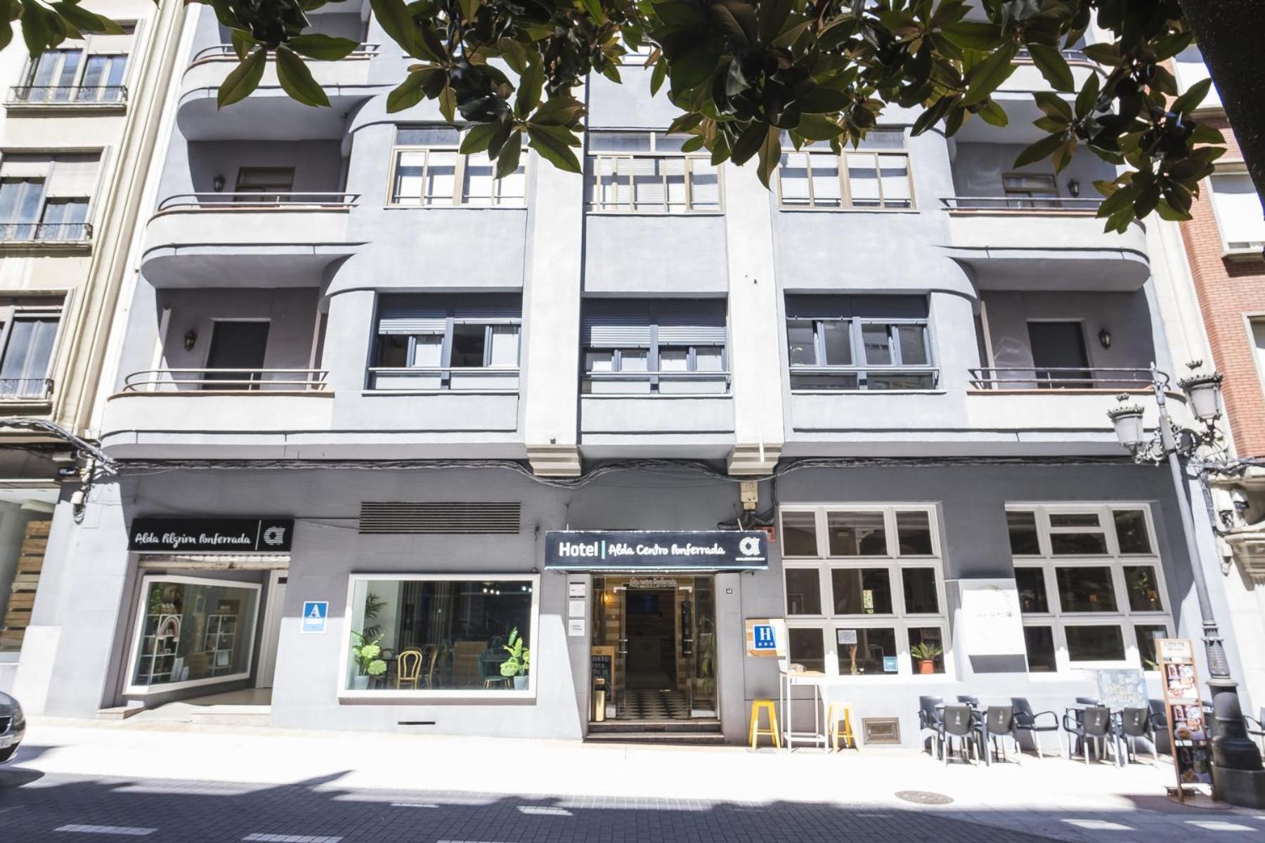 Hotel Alda Centro Понферрада Екстер'єр фото