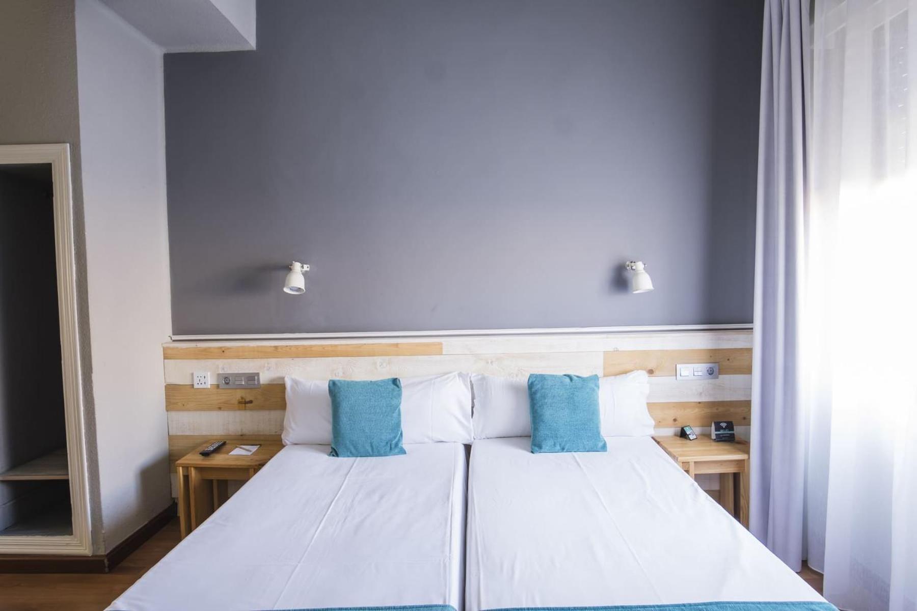 Hotel Alda Centro Понферрада Екстер'єр фото