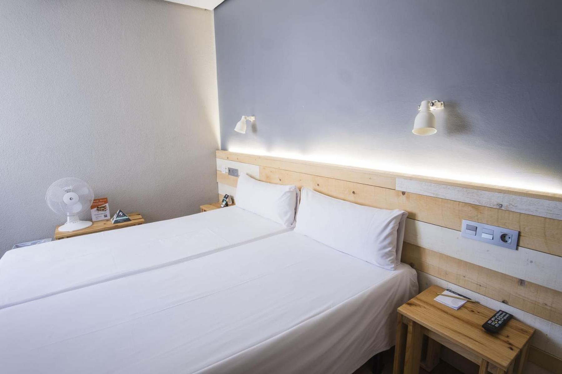 Hotel Alda Centro Понферрада Екстер'єр фото